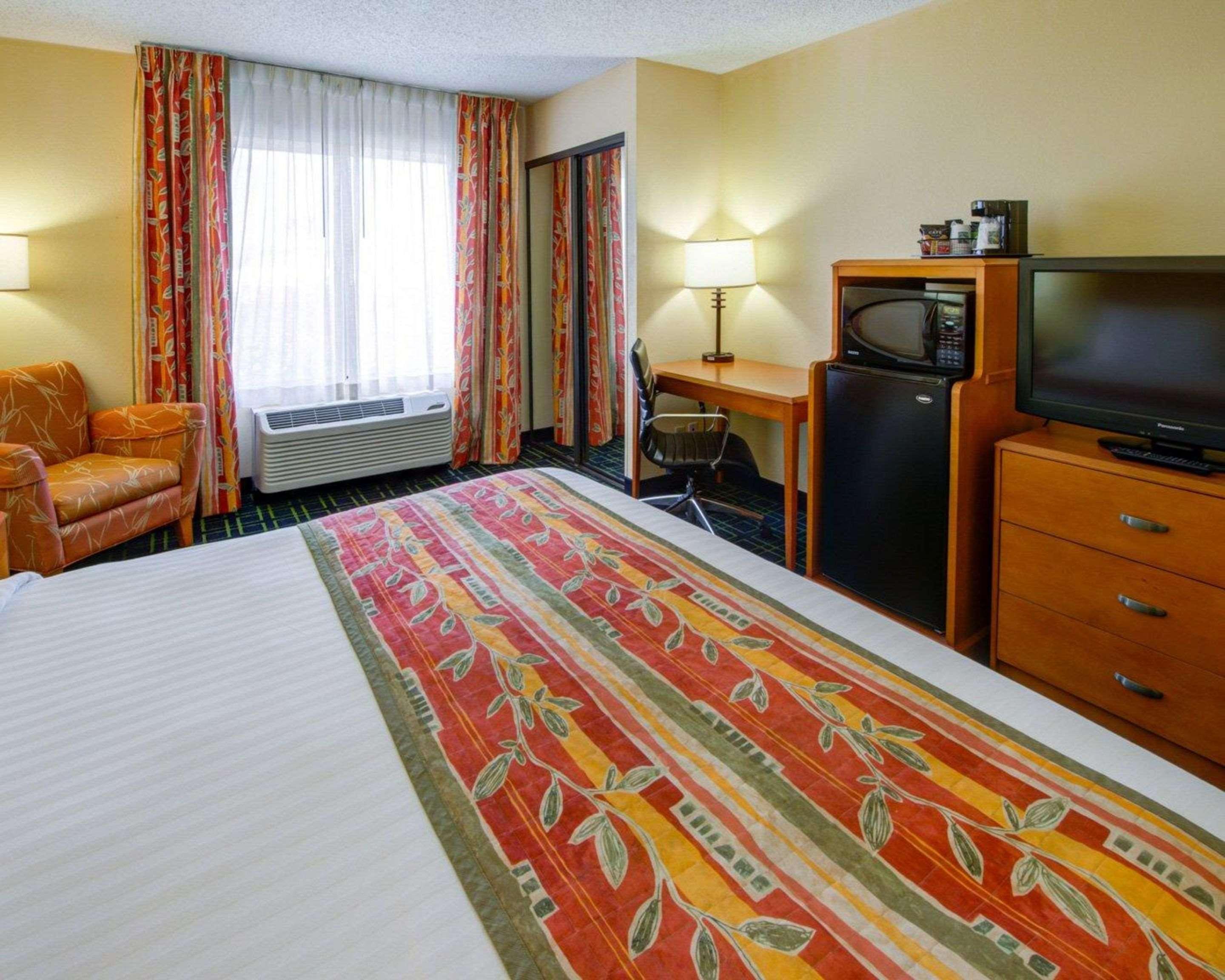 Quality Inn Placentia Anaheim Fullerton מראה חיצוני תמונה