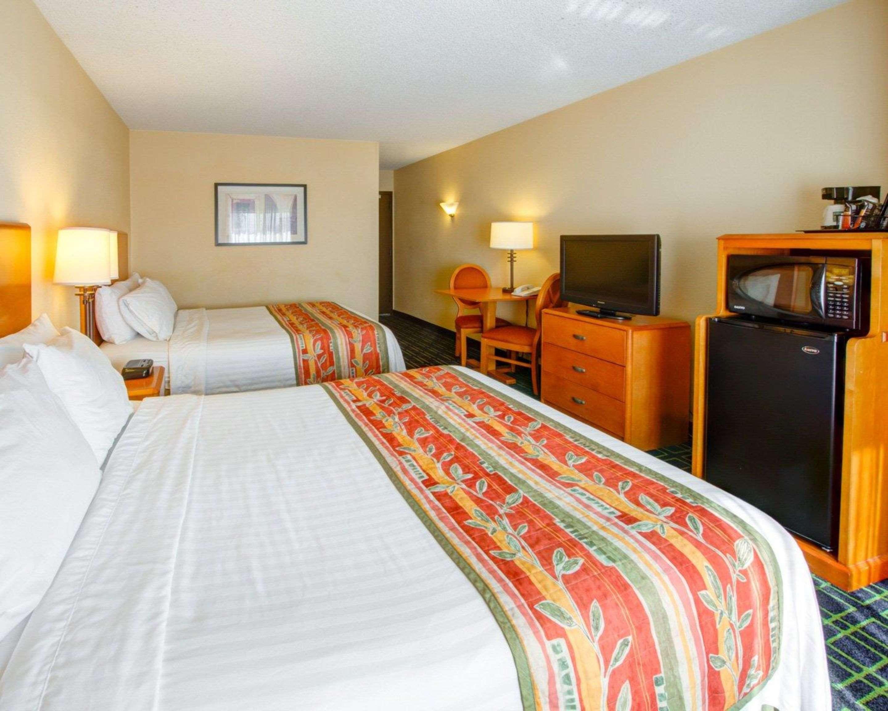 Quality Inn Placentia Anaheim Fullerton מראה חיצוני תמונה
