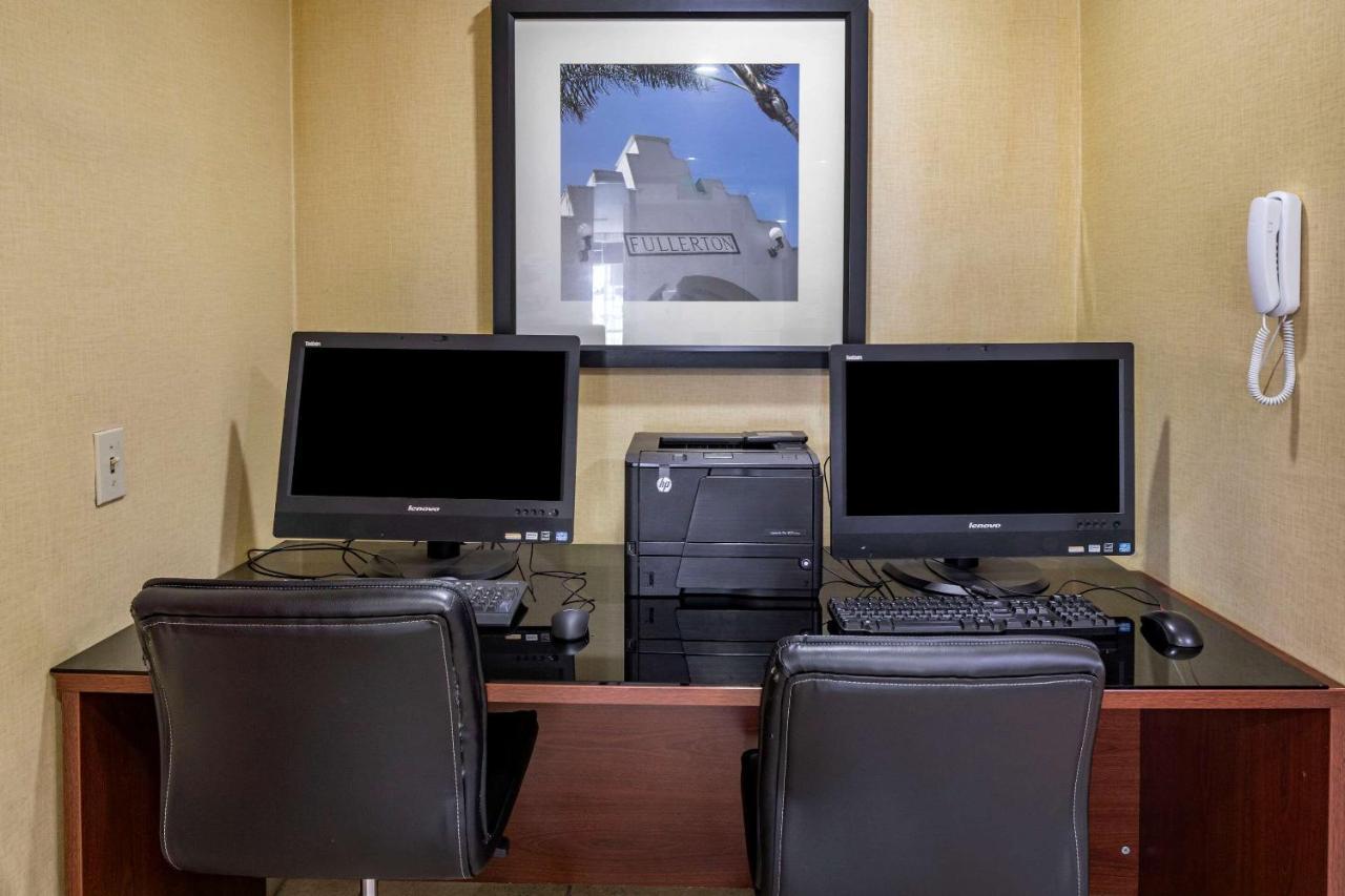 Quality Inn Placentia Anaheim Fullerton מראה חיצוני תמונה